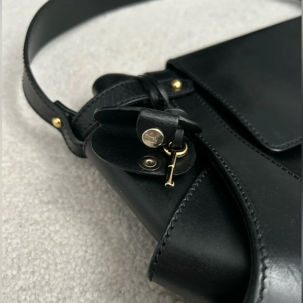 ❗️SOLD❗️ FENDI Y2K Grande Tuc Nero Black Leather Gold Lock Bag - Picture 6 of 12